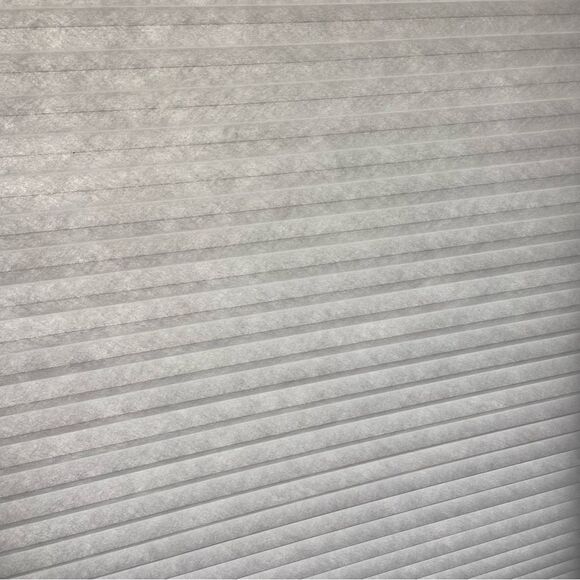 New with hardware Simply cordless cellular shade 23.5” wide 34” long - Picture 3 of 6